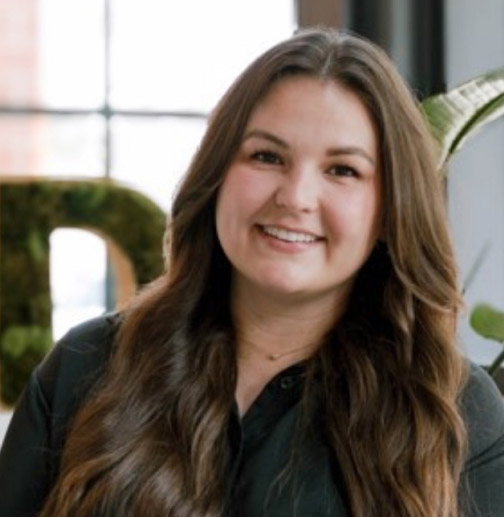 Hannah West headshot